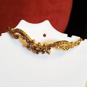 Intricate Floral Rhinestone Bracelet Simple Elegant Women Fashion Design Style